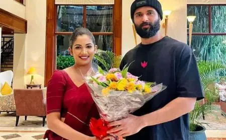 இலங்கையில் பிரபல நடிகர் விஜய் தேவரகொண்டா 