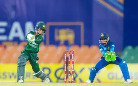 கடைசி ஓவர் த்ரில்லர் -  பாகிஸ்தானை வீழ்த்தி இறுதிப்போட்டியில் நுழைந்தது இலங்கை