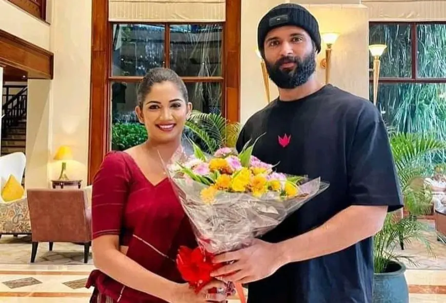 இலங்கையில் பிரபல நடிகர் விஜய் தேவரகொண்டா 