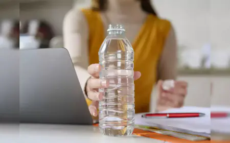 பிளாஸ்டிக் போத்தல் தண்ணீர் ஏன் குடிக்கவே கூடாது? வெளியான எச்சரிக்கை