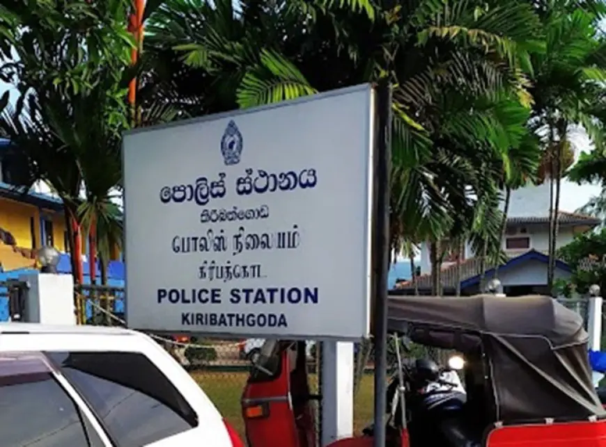 பல்பொருள் அங்காடியில் திருடிய குற்றத்தில் வைத்தியர் கைது!