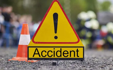 அதிகாலையில் பஸ் விபத்து -  14 பேர் வைத்தியசாலையில்