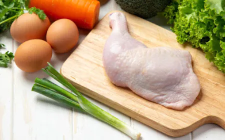 முட்டை மற்றும் கோழி இறைச்சியின் விலை கணிசமாகக் குறைவு