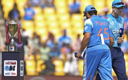 முதல் ஒருநாள் போட்டியில் எளிதாக வென்று  அசத்தியது இந்திய அணி