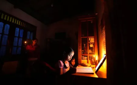 இன்றும் நாடளாவிய ரீதியில் ஒன்றரை மணி நேரம் மின்வெட்டு