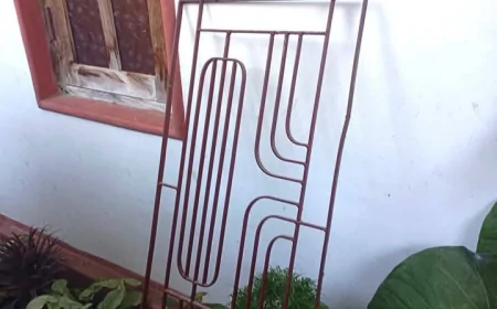 வீடு உடைக்கப்பட்டு நகையும் பணமும் திருட்டு!