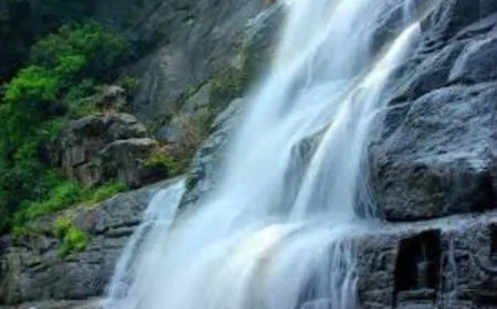 நீர்வீழ்ச்சியில் நீராடச் சென்ற இளைஞன் மாயம்