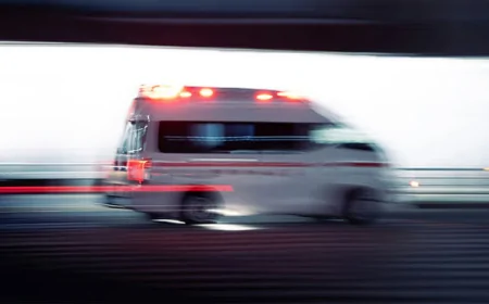 யாத்திரை சென்று பஸ் விபத்துக்குள்ளானதில் 20 பேர் வைத்தியசாலையில் அனுமதி