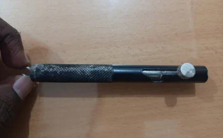 பேனா துப்பாக்கியுடன் 23 வயது இளைஞன் கைது - நாகொடவில் வெளிநாட்டுத் தயாரிப்பு!