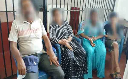 தமிழகத்தில் இருந்து படகில் நாடு திரும்பிய நால்வர் பொலிஸ் நிலையத்தில் சரண்