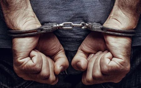 Hotel worker arrested for stealing foreign currency from Dutch tourist