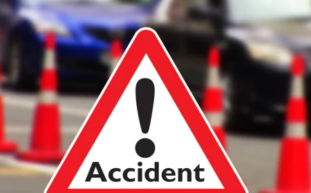 பேரழிவுக்கு மத்தியில் வீதி விபத்துகள் - மூன்று பேர் உயிரிழப்பு