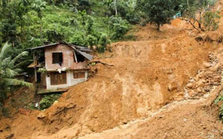 மண்சரிவுக்கு உள்ளான காணிகள் தொடர்பான தகவல்கள் கோரப்பட்டுள்ளன
