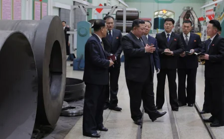 ஏவுகணை உற்பத்தியை அதிகரிக்கவும், அதிக ஆயுத ஆலைகளை உருவாக்கவும் கிம் ஜாங் உன் உத்தரவு