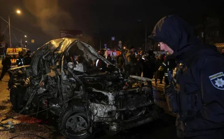 உக்ரைன் தலைநகர் கீவ் மீது ரஷ்யாவின் கடும் தாக்குதல்: அதிகாரிகள் தகவல்