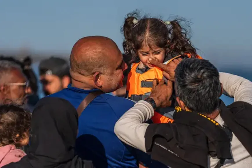 புகலிடம் மறுக்கப்பட்டோரின் பிரித்தானியாவில் பிறந்த குழந்தைகளும் நாடு கடத்தப்படுவார்கள்: அதிரடி அறிவிப்பு