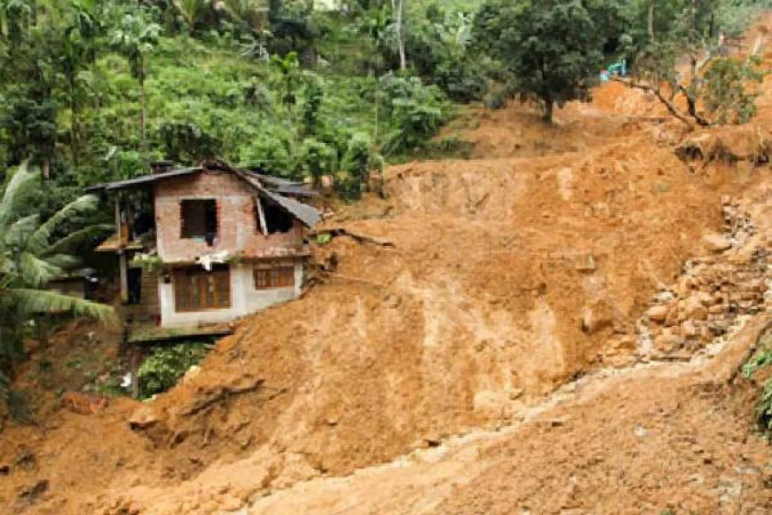 மண்சரிவுக்கு உள்ளான காணிகள் தொடர்பான தகவல்கள் கோரப்பட்டுள்ளன