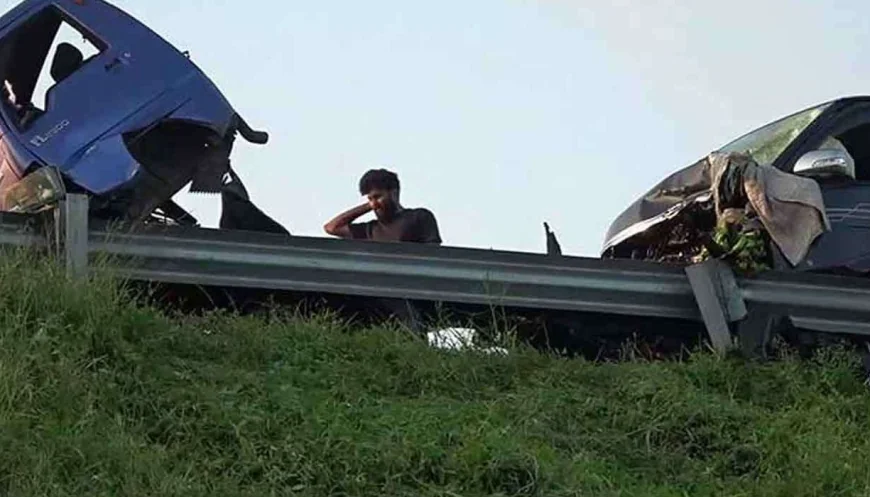 தெற்கு அதிவேக வீதியில் விபத்து: வெளிநாட்டவர்கள் பயணித்த வேன் மோதி ஐவர் காயம்