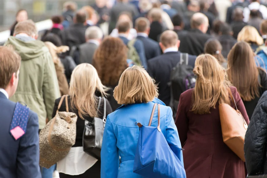 பிரித்தானியாவில் வேலையின்மை விகிதம் 5.1% ஆக உயர்வு – இளைஞர்கள் கடுமையாக பாதிப்பு