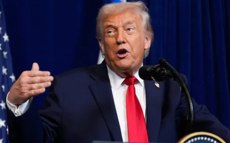 ‘நாங்கள் தயாராக இருக்கிறோம்’: போராட்டக்காரர்கள் மீது வன்முறை பயன்படுத்தினால் பதிலடி – ஈரானை எச்சரித்த டிரம்ப்