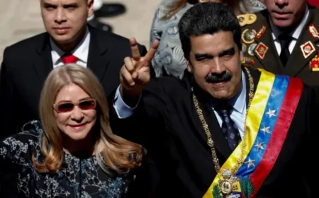 வெனிசுவெலாவில் அவசர நிலை; தொடர் தாக்குதலை நடத்தி ஜனாதிபதியை பிடித்த அமெரிக்க இராணுவம்