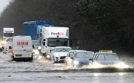 புயல் சந்திரா தாக்கம்: இங்கிலாந்தில் கனமழை, வெள்ளம் மற்றும் போக்குவரத்து பாதிப்பு