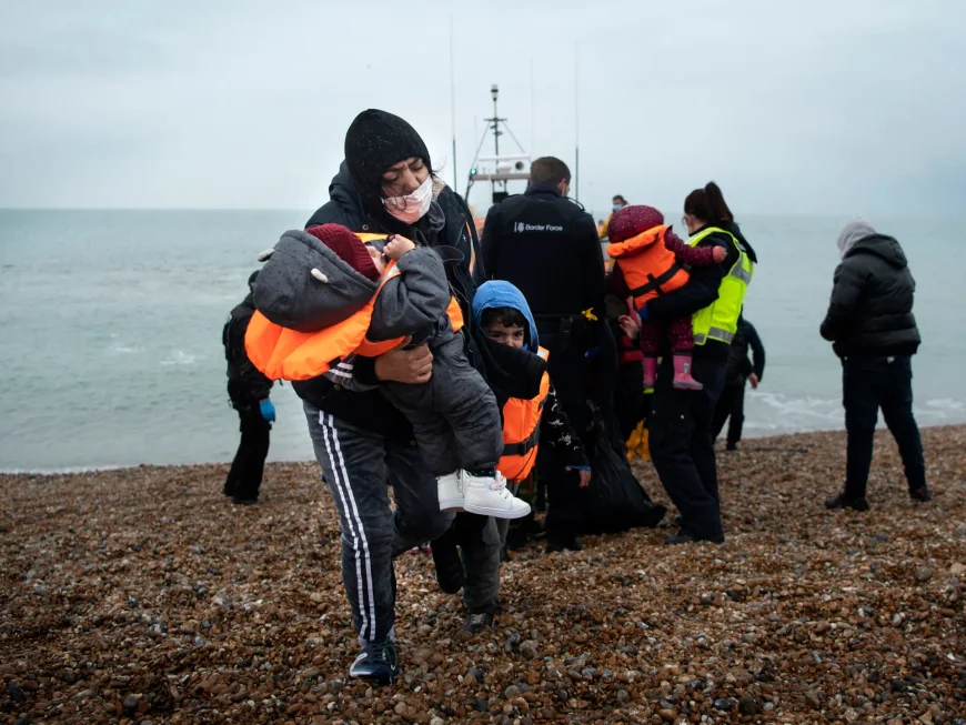 பிரித்தானிய குடியேற்ற விதிகளில் அதிரடி திருப்பம்: அகதிகளுக்கு ஆங்கிலப் புலமை அவசியமில்லை?