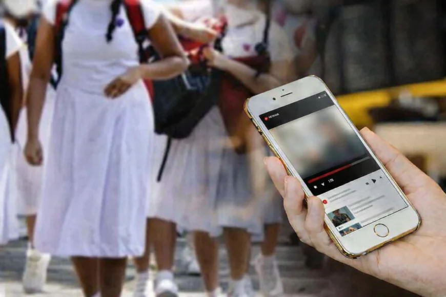 பாடசாலை மாணவர்களுக்கு ஆபாச வீடியோக்களை காட்டிய நபர் கைது