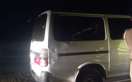 யாழ்ப்பாணத்தில் வேன் மீது பொலிஸார் துப்பாக்கிச் சூடு: 17 வயது இளைஞன் உயிரிழப்பு