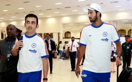 பாகிஸ்தானுடன் மோத இந்திய அணி இலங்கை வந்தடைந்தது!