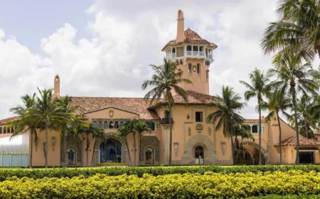 டிரம்ப் இல்லத்திற்குள் அத்துமீறி நுழைந்த நபர் சுட்டுக்கொலை!