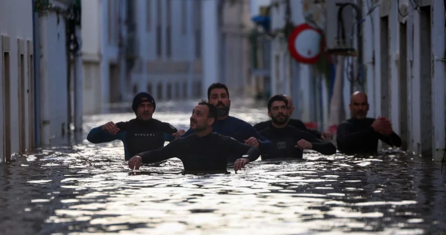 ஐரோப்பாவை சீரழித்த ‘லியோனார்டோ’ புயல்: ஸ்பெயின், போர்ச்சுக்கல் கடும் பாதிப்பு – கொலம்பியாவிலும் வெள்ளப் பேரழிவு