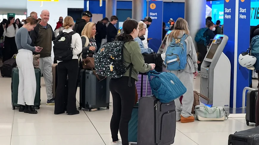 ஐரோப்பிய புதிய டிஜிட்டல் நுழைவு திட்டம் நிறுத்த கோரிக்கை – விமானத் துறை எச்சரிக்கை