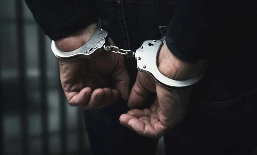 பெண்களை குறிவைத்து இணையத்தளத்தின் ஊடாக நிதி மோசடி: இருவர் கைது