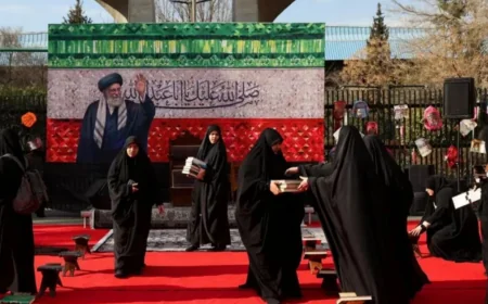 ஈரானின் உச்ச தலைவர் அயதுல்லா அலி கமேனியின் இறுதிச்சடங்கு ஒத்திவைப்பு