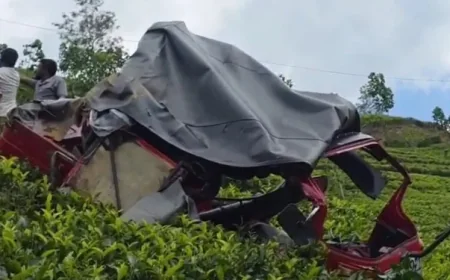 ஹட்டனில் 70 அடி பள்ளத்தில் முச்சக்கரவண்டி விபத்து: மூவர் காயம்