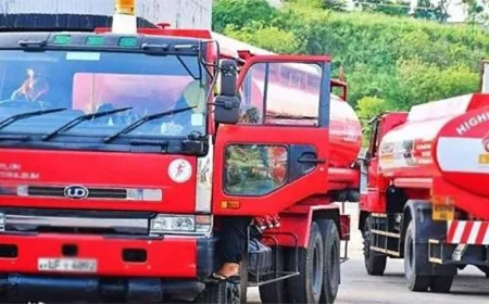 எரிபொருள் விநியோகக் கட்டணத்தை 25% உயர்த்துமாறு தனியார் தாங்கி ஊர்தி உரிமையாளர்கள் சங்கம் கோரிக்கை!