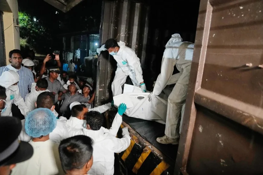 அமெரிக்க தாக்குதலால் மூழ்கிய ஈரானிய கப்பலில் இருந்து 84 உடல்கள் மீட்பு