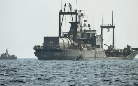 இலங்கையிலிருந்து புறப்பட்ட 240 ஈரானிய கடற்படை வீரர்கள் 