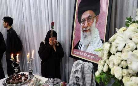 அலி காமெனி இறப்பு விவகாரம்: அடக்கம் தாமதம் குறித்து வெளியான தகவல்கள் – உண்மை என்ன?
