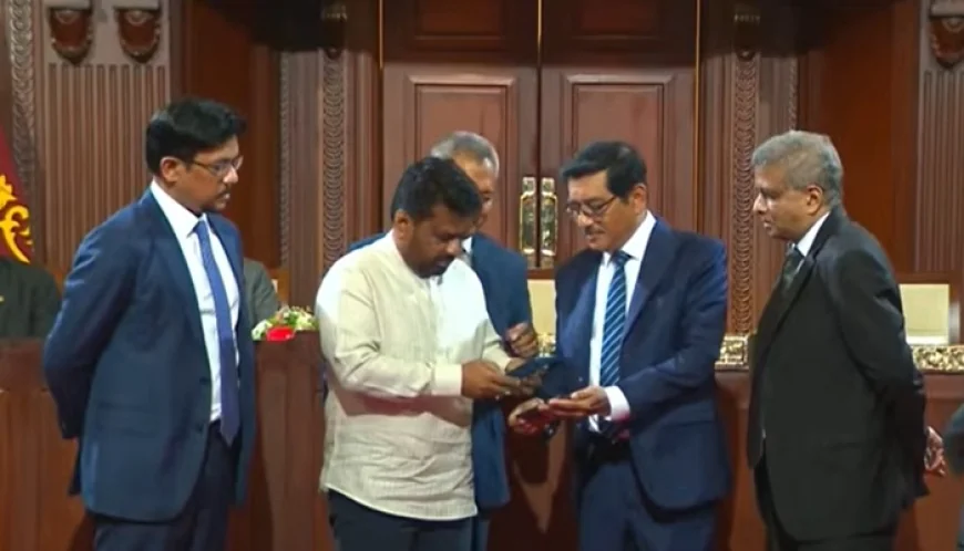 இலங்கையில் 5,000 ரூபாய் வரையிலான கட்டணமில்லா QR பரிவர்த்தனை ஆரம்பம்