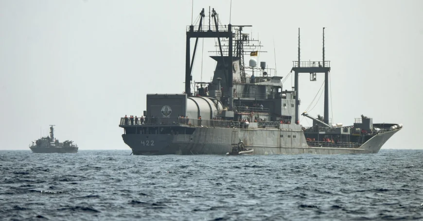 இலங்கையிலிருந்து புறப்பட்ட 240 ஈரானிய கடற்படை வீரர்கள் 