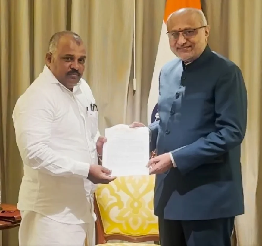 இந்திய துணை ஜனாதிபதியிடம் தமிழ்த் தேசியப் பேரவை மகஜர் கையளிப்பு