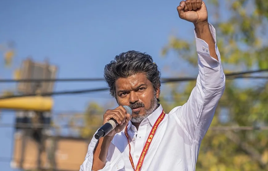 Tamil Nadu Election Results 2026 LIVE Updates: முந்துகிறார் விஜய்.. 2-ம் இடத்தில் அ.தி.மு.க.. தமிழகத்தில் ஆட்சி அமைக்கப்போவது யார்? - லைவ் அப்டேட்ஸ்