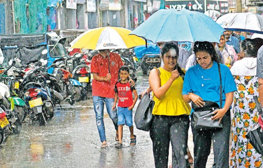 தென்மேற்குப் பருவப் பெயர்ச்சி படிப்படியாக ஆரம்பம்: பல மாவட்டங்களில் கனமழை எச்சரிக்கை
