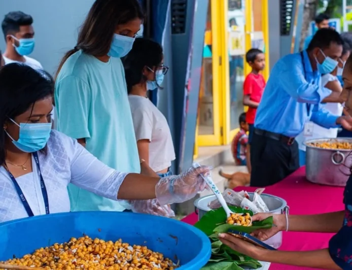 பொசன் பௌர்ணமி: நாடு முழுவதும் 18,412 தானசாலைகள் பதிவு – சுகாதார விழிப்புணர்வு அறிவுறுத்தல்