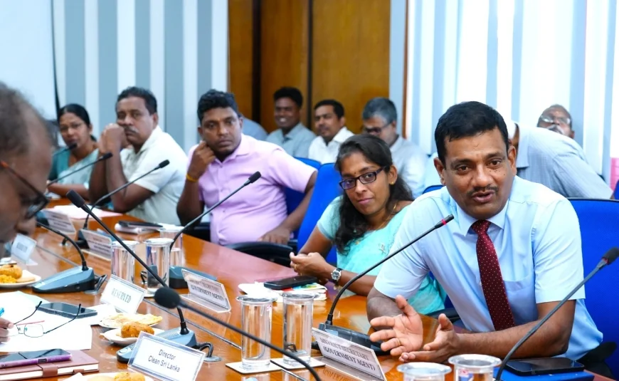 யாழ் – கொழும்பு ரயில் சேவைகளை அதிகரிக்க நடவடிக்கை: ஆளுநர் செயலகத்தில் உயர்மட்ட கலந்துரையாடல்