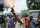 புதுடெல்லியில் மாணவர் போராட்டம் தீவிரம்: நாடாளுமன்றம் நோக்கி பேரணி சென்றவர்கள் மீது பொலிஸார் தடியடி