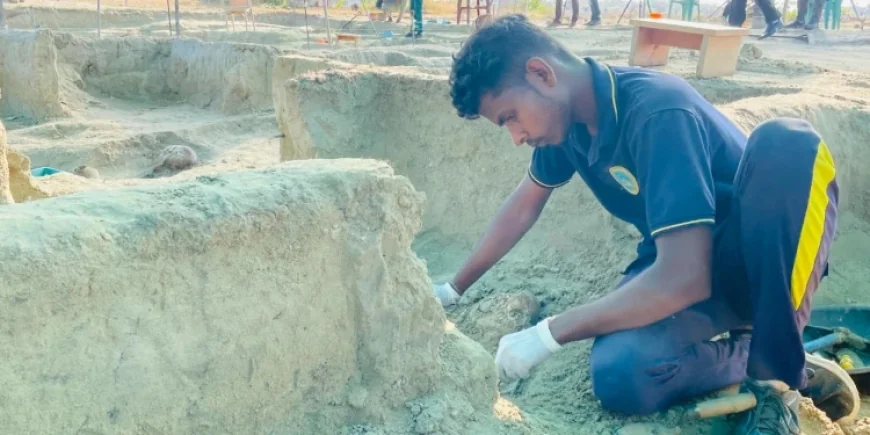 செம்மணி புதைகுழியில் விரல் எலும்புடன் இணைந்திருந்த மோதிரம் மீட்பு