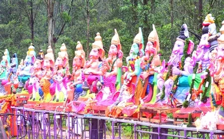 கொட்டகலை கொமர்ஷியல் வாவியில் 17 விநாயகர் சிலைகள் விசர்ஜனம்